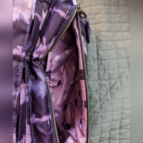 Lug Stretch Crossbody Bag - Shibori Purple NWOT - Picture 4 of 4